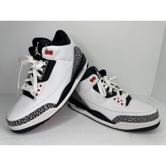 NWOB Nike Air Jordan 3 Retro Infrared 23 White-Black-Gray 136064-123 Size US 9.5 - Picture 2 of 8